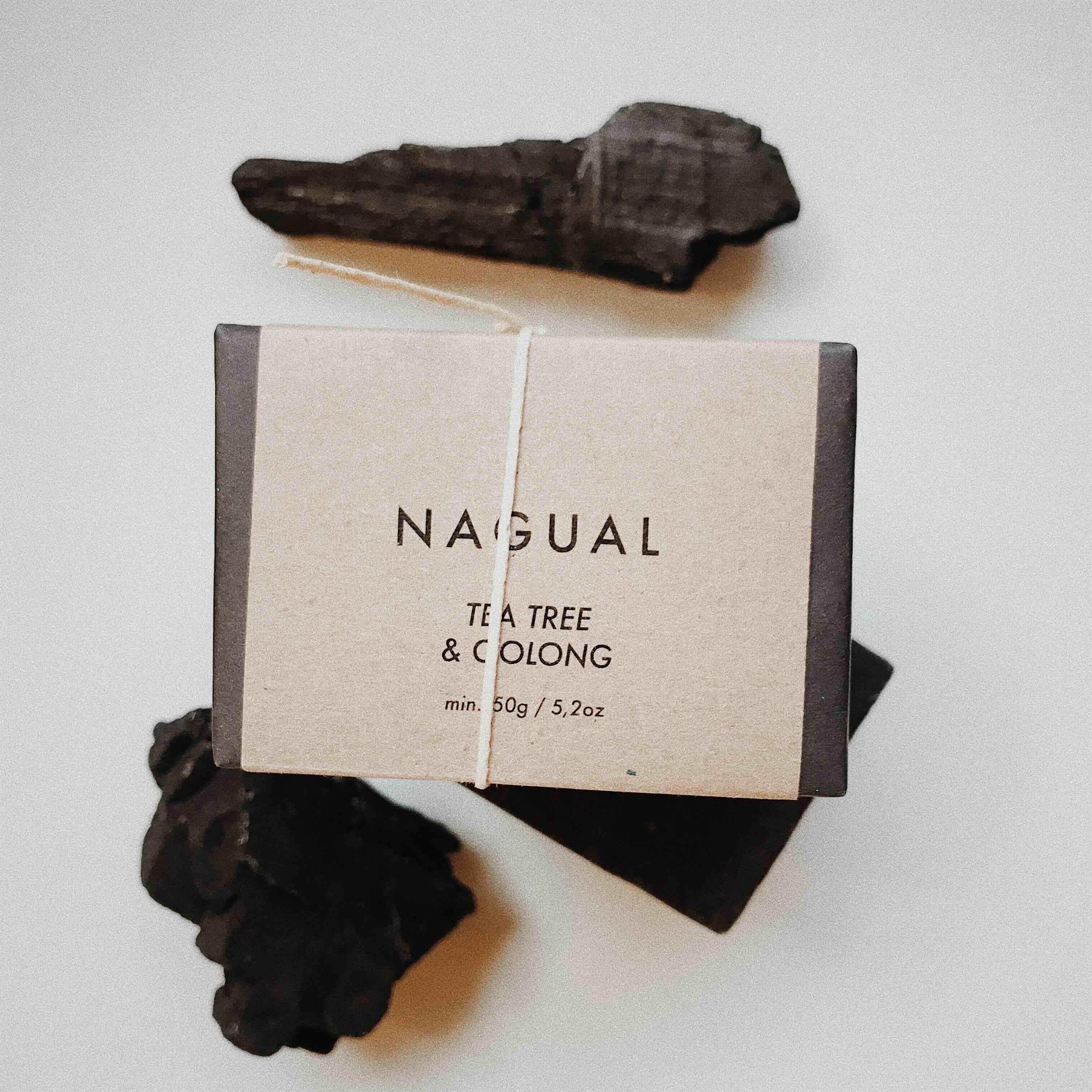 Très Nagual Charcoal Bar